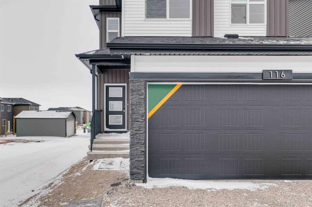 116 Amblefield Grove NW photo 2