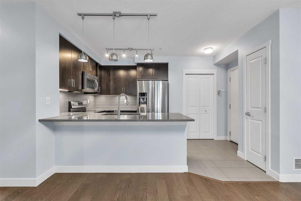 25 Auburn Meadows Avenue SE #111 photo 2