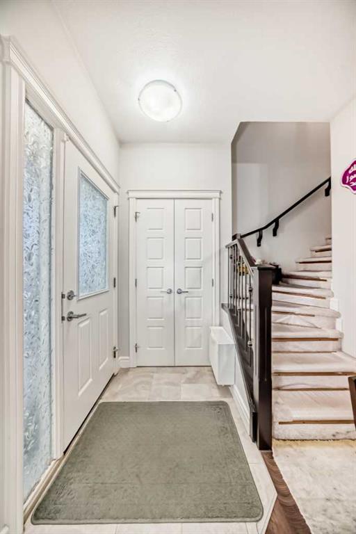 10097 46 Street NE photo 4