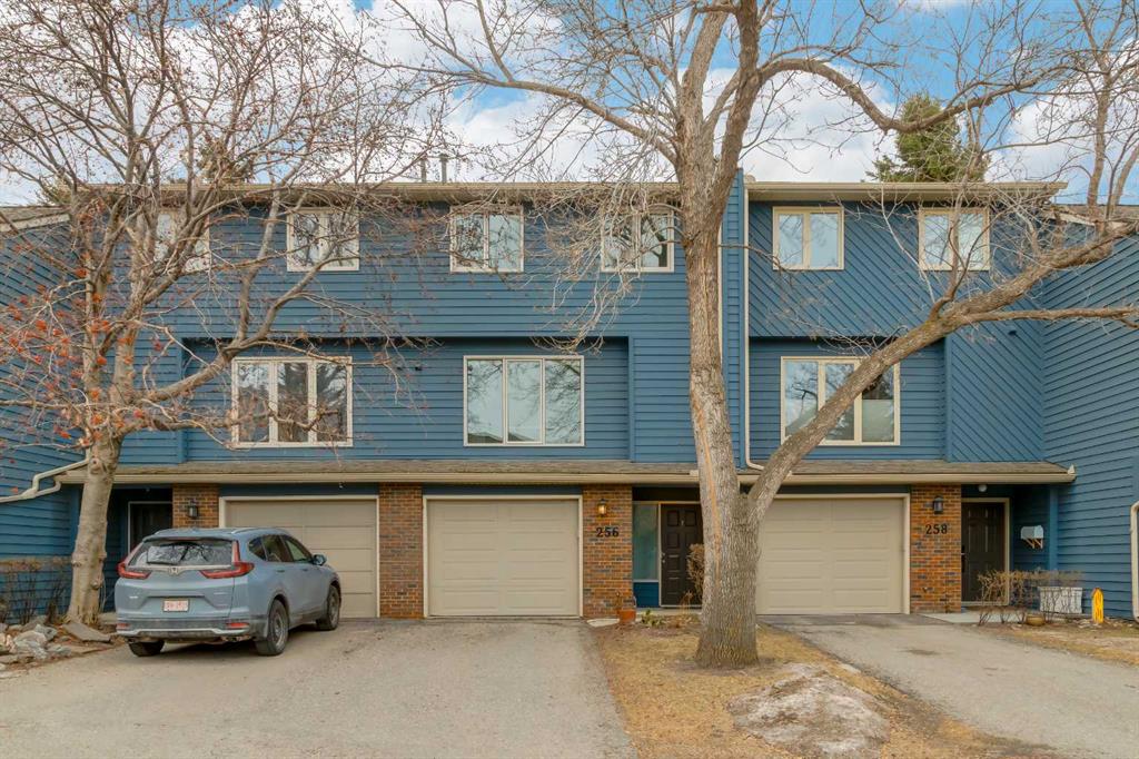 256 Point Mckay Terrace NW