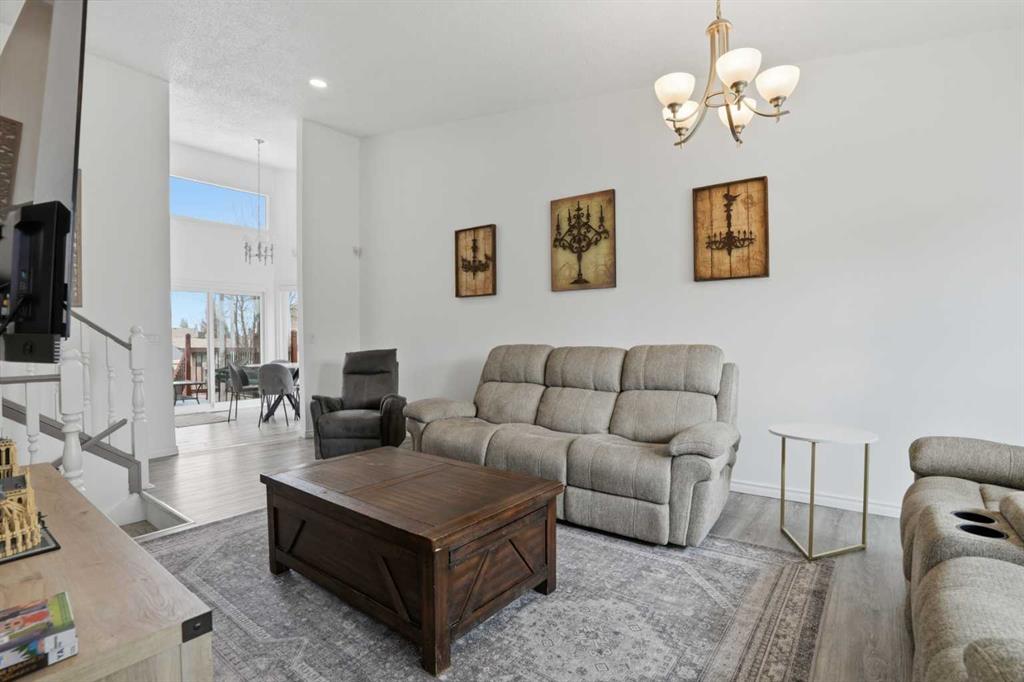 203 Shawglen Road SW photo 5