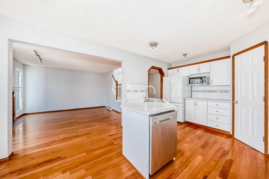 128 Harvest Park Road NE photo 5