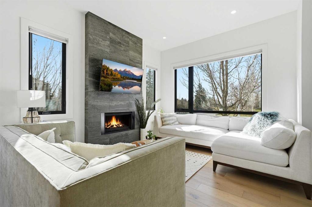 1502 37 Avenue SW photo 3