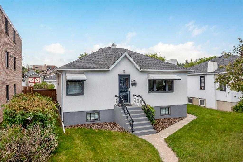 926 2 Avenue NW photo 2