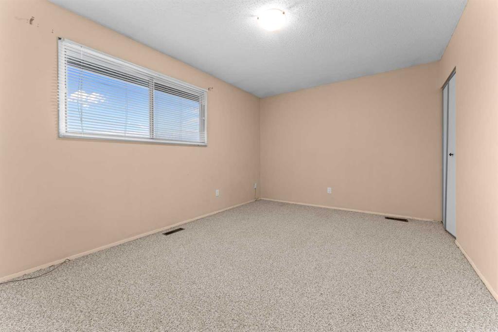 2200 Woodview Drive SW #1202 photo 5