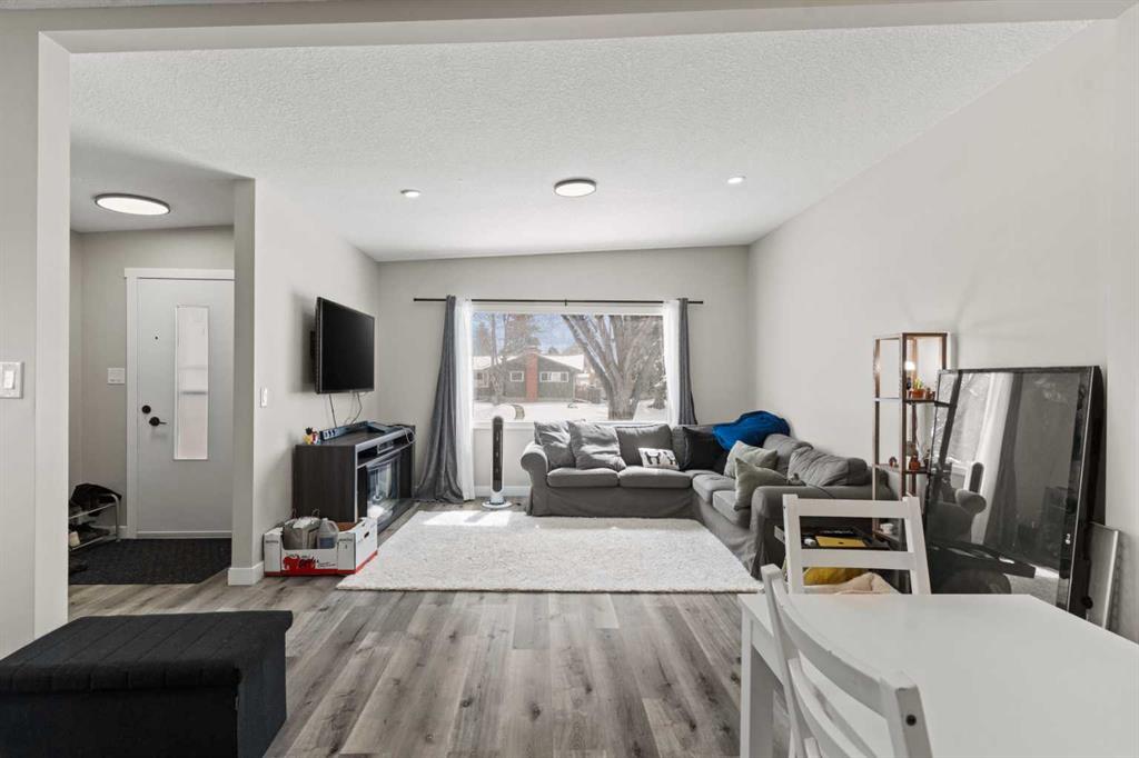 710 / 712 72 Avenue NW photo 5
