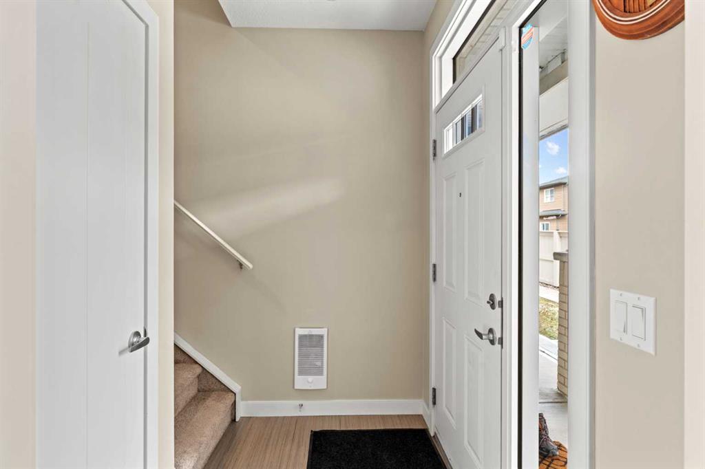 130 Silverado Plains Park SW photo 5
