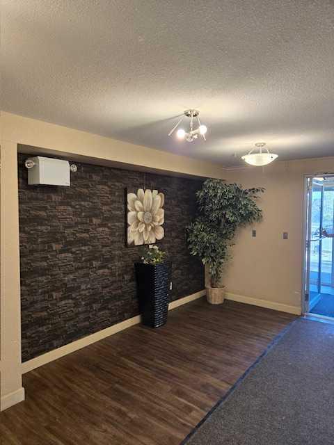 7210 80 Avenue NE #412 photo 4