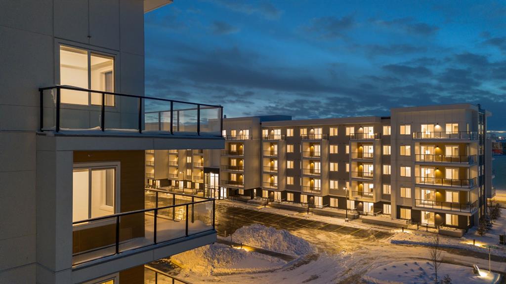 63 Corner Glen Crescent NE #1521
