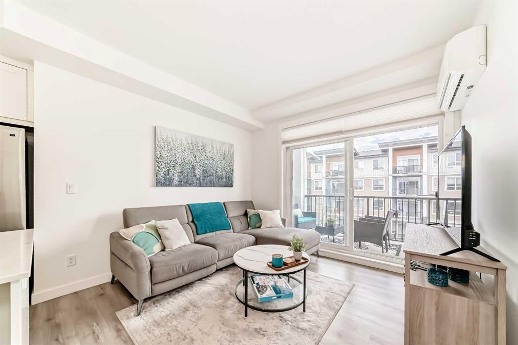 40 Walgrove SE #311 photo 3