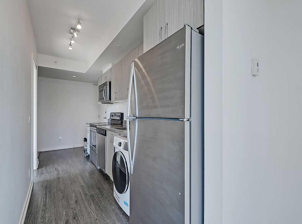 450 8 Avenue SE #912 photo 4