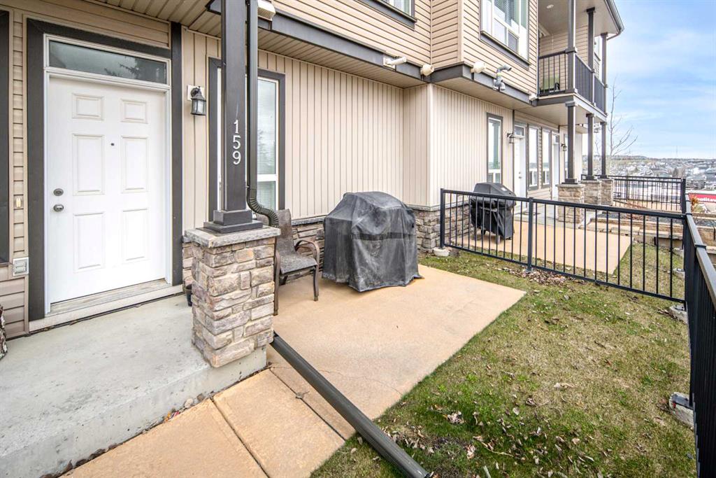 159 Kincora Heath NW photo 5