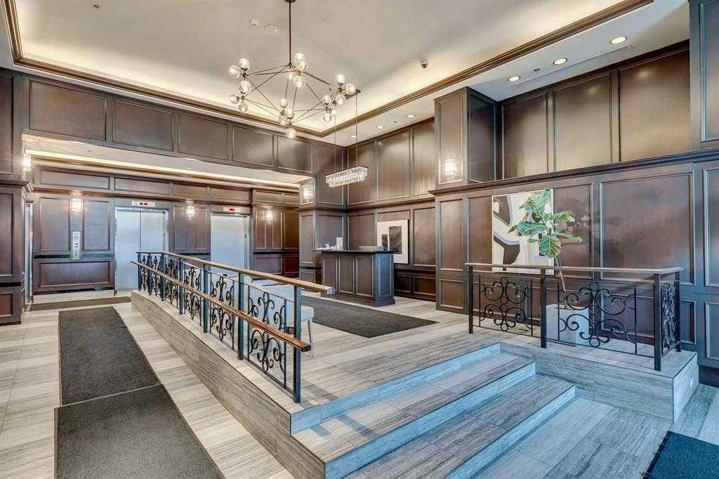 817 15 Avenue SW #101 photo 2