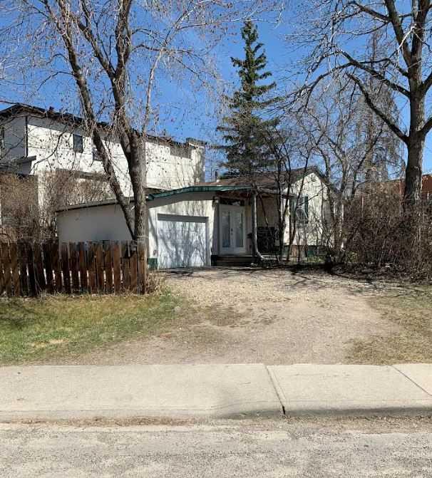 2103 Mackay Road NW photo 2