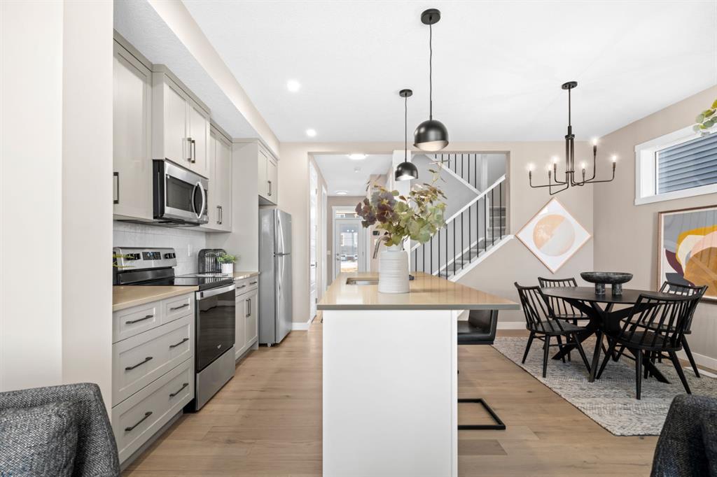 648 Sora Boulevard SE photo 4