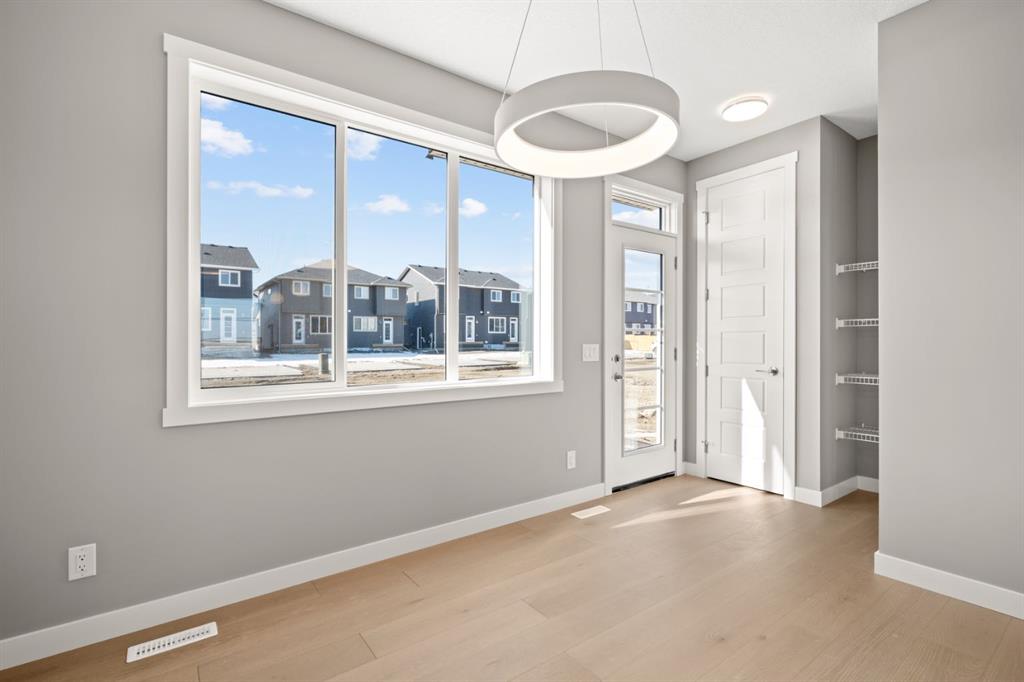 656 Sora Boulevard SE photo 5