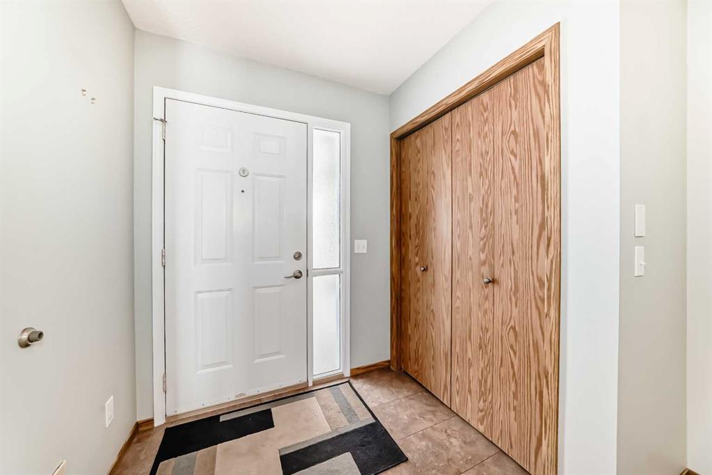 16 Edenwold Green NW photo 3
