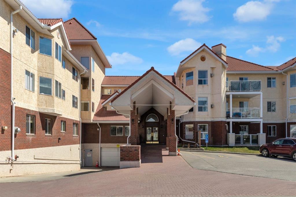 1818 Simcoe Boulevard SW #1114