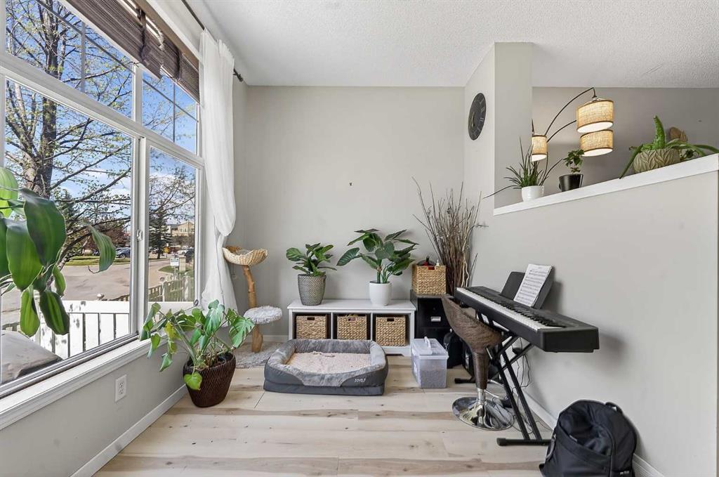 138 Promenade Way SE photo 5