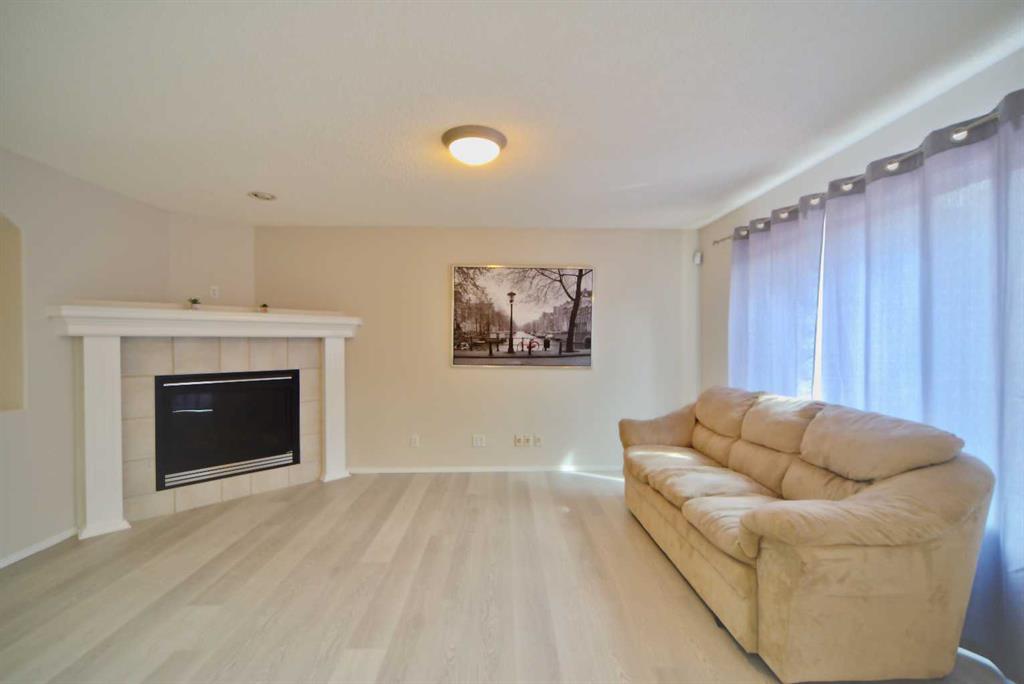 133 Panamount Court NW photo 5