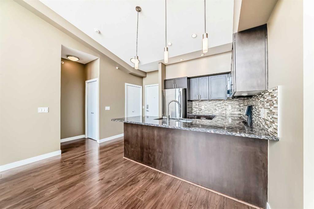 4303 1 Street NE #406 photo 5