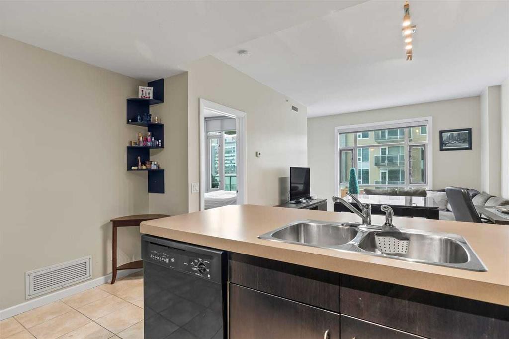 1410 1 Street SE #502 photo 4
