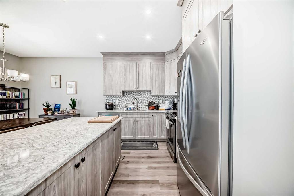 43 Carrington Crescent NW photo 5