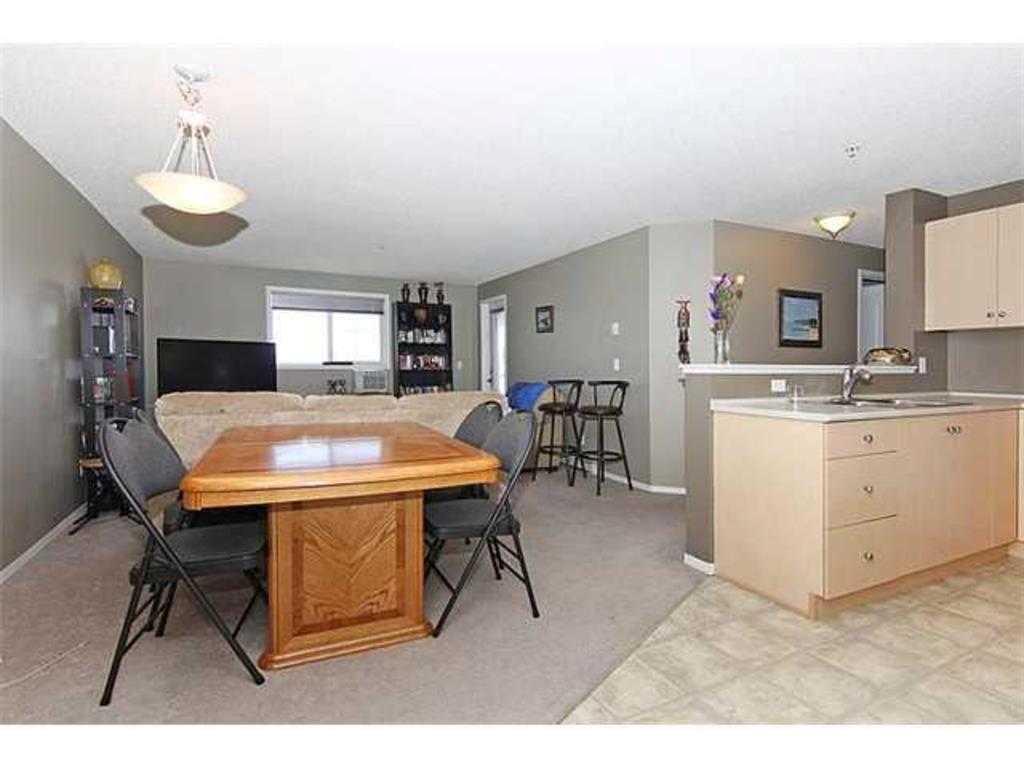10 Prestwick Bay SE #2314 photo 2