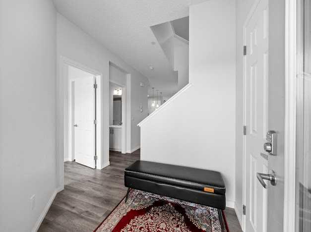 136 Lucas Street NW photo 3