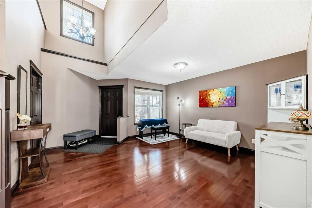229 Panamount Road NW photo 3