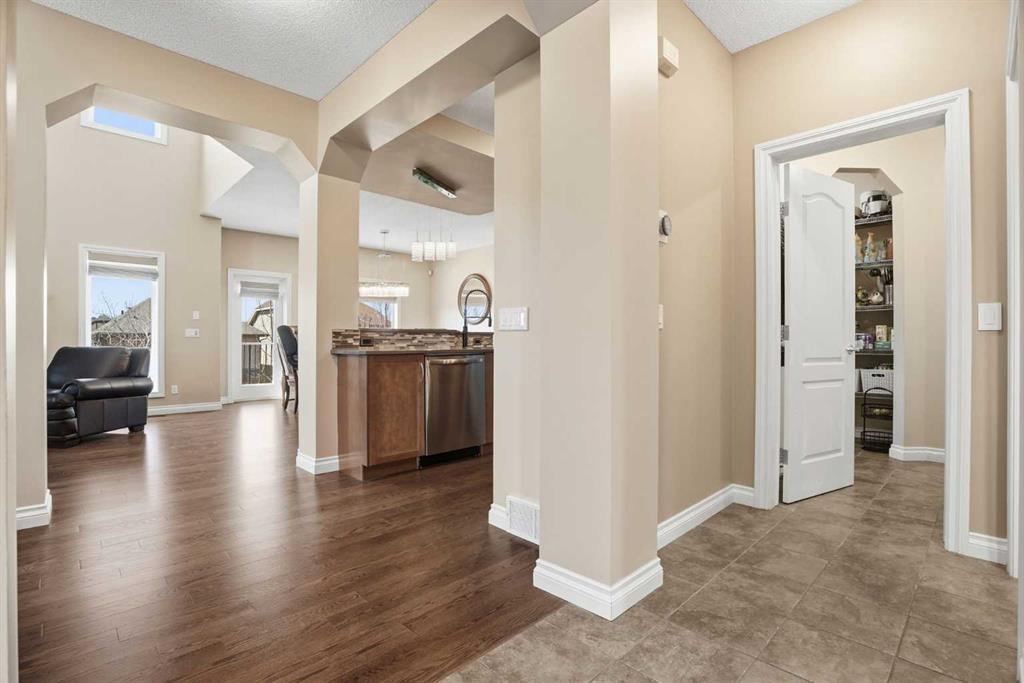 133 Aspen Stone Road SW photo 5