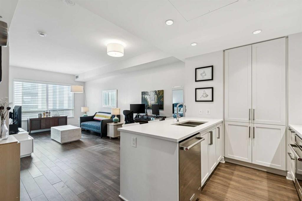 46 9 Street NE #402