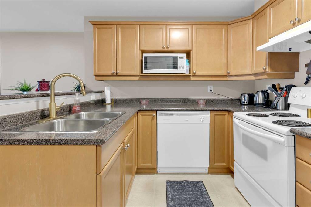 1833 11 Avenue SW #302 photo 3