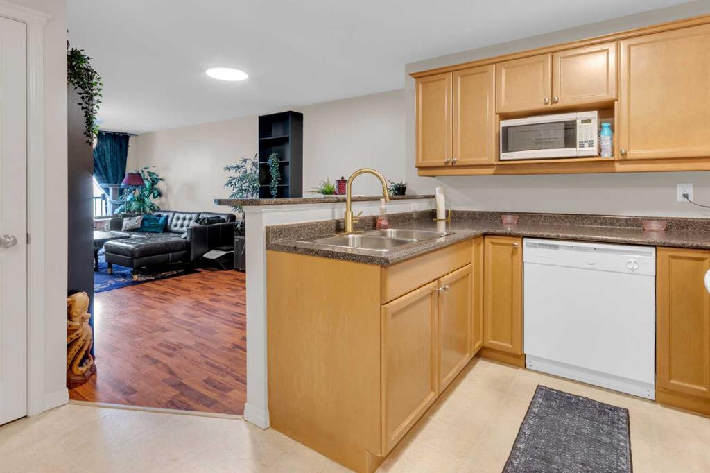 1833 11 Avenue SW #302 photo 5