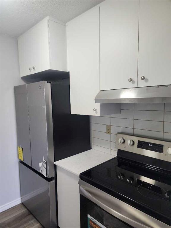 1404 43 Street SE #B photo 4