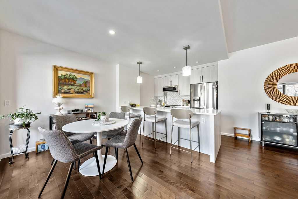 414 Meredith Road NE #207 photo 3