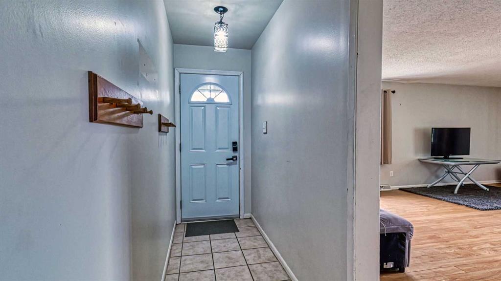 5924 Bow Crescent NW photo 5