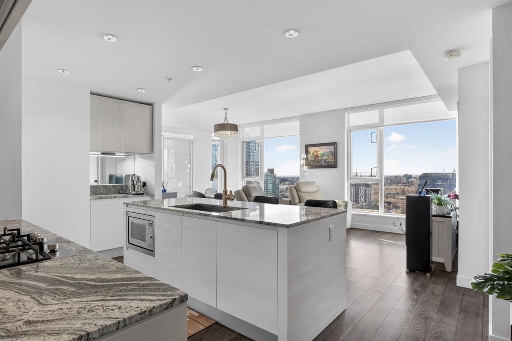 310 12 Avenue SW #1907