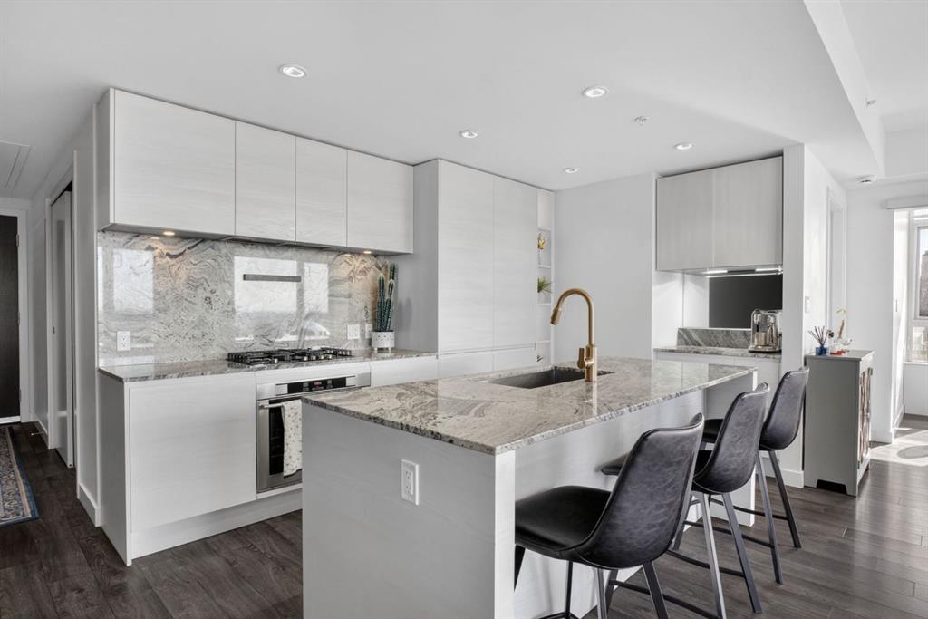 310 12 Avenue SW #1907 photo 3