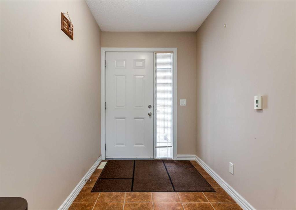 12 Royal Oak Lane NW photo 3