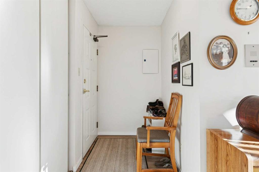 924 14 Avenue SW #207 photo 5