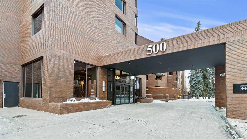 500 Eau Claire Avenue SW #1002A photo 3