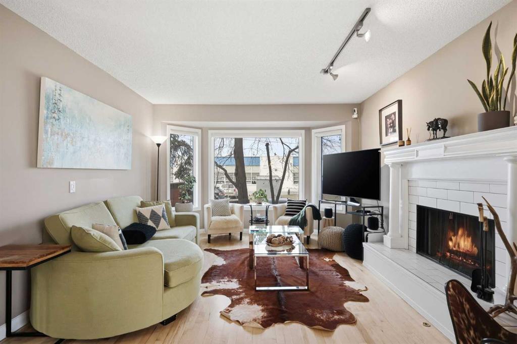 2712 22 Street SW photo 4