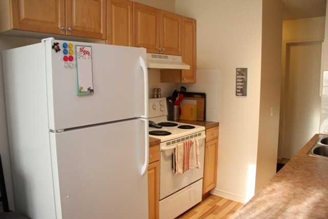 626 2 Avenue NE #202 photo 4