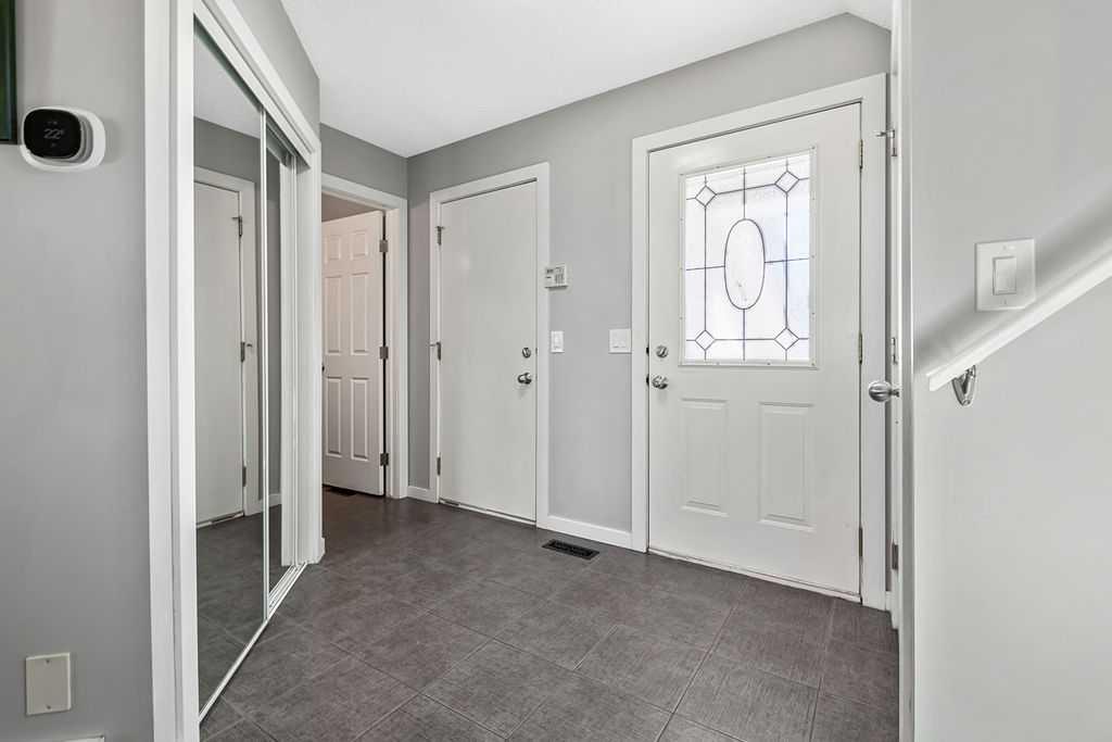 113 Harvest Oak Rise NE photo 4
