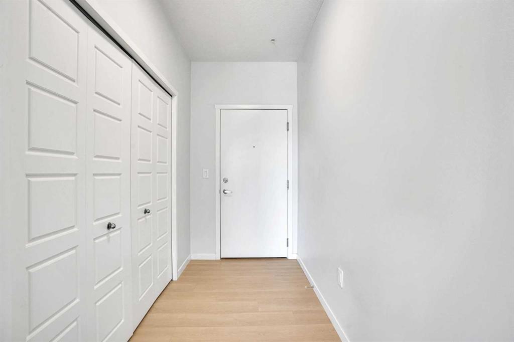 33 Carringham Gate NW #1102 photo 4