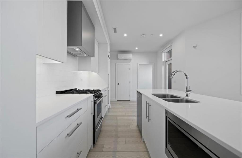 8370 Broadcast Avenue SW #102 photo 4