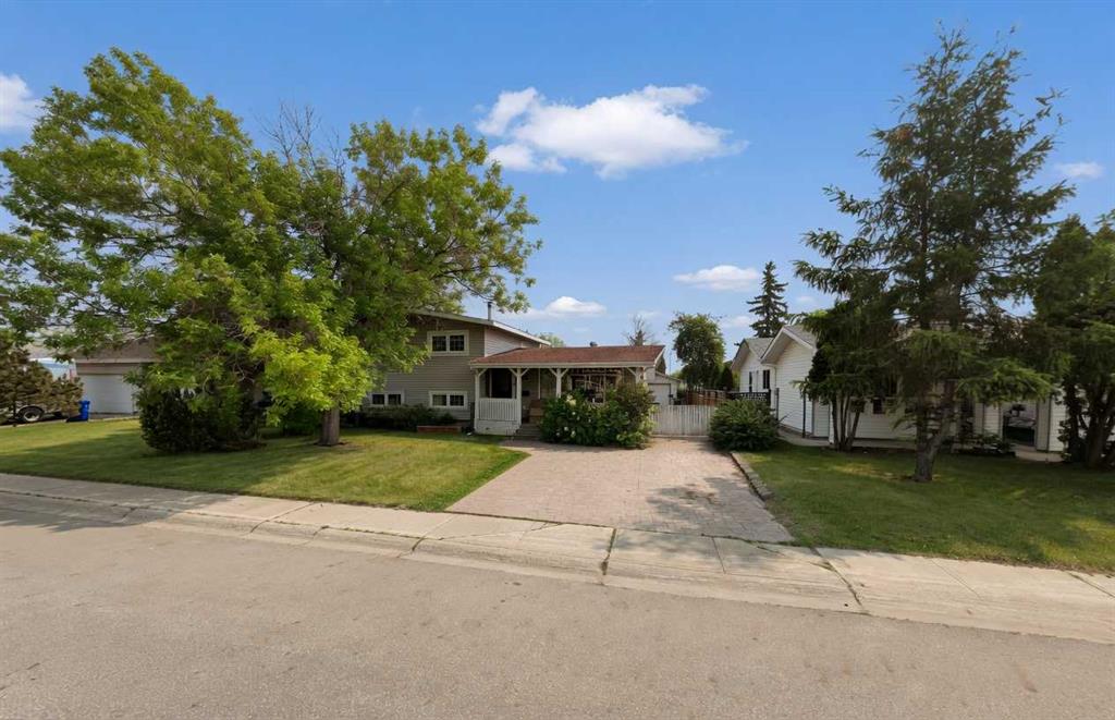 108 Robin Crescent