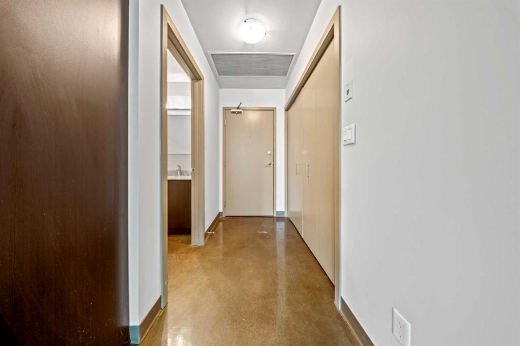 135 13 Avenue SW #706 photo 3