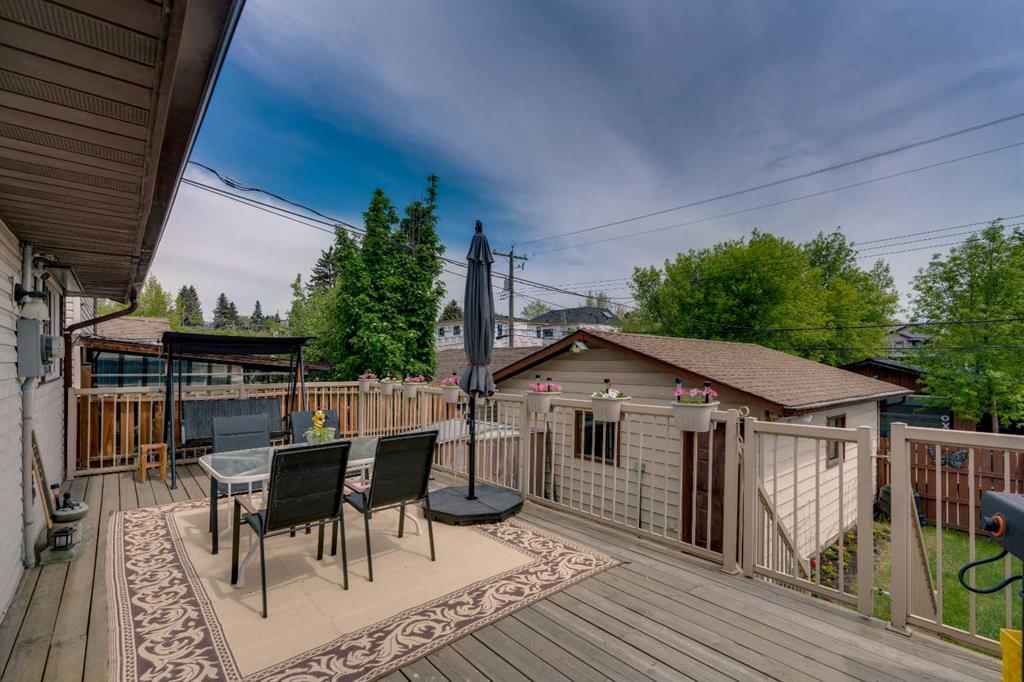 20 Ogmoor Crescent SE photo 4